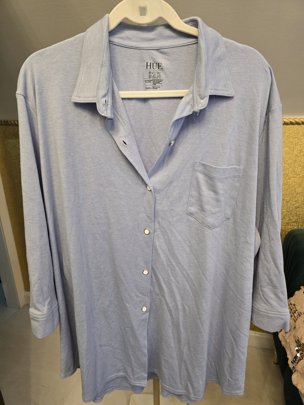 HUE Men's Pale Blue Casual Button-Down Shirt with Pocket